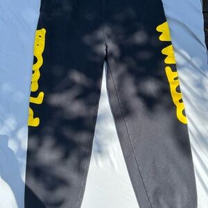 Black and Yellow sp5dr Graphic Sweatpants